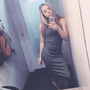 Meet your Posher, Leanna